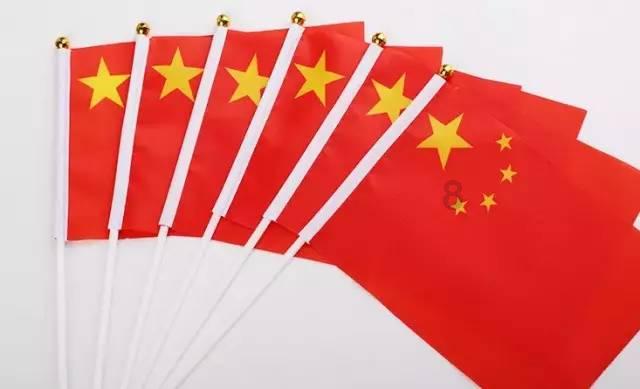 队记：西亚卡姆目前已经与步行者汇合，今日是否出战开拓者待定