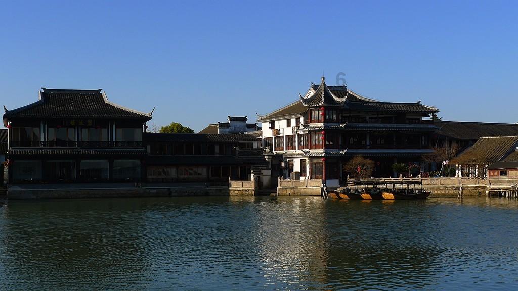 你是从几岁开始骑摩托的，是怎么样的一个经历？游戏画面
